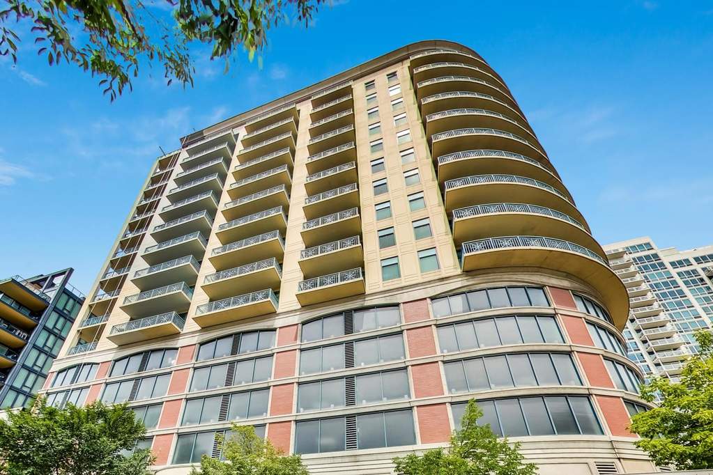 340 W Superior Street #705 property in Chicago