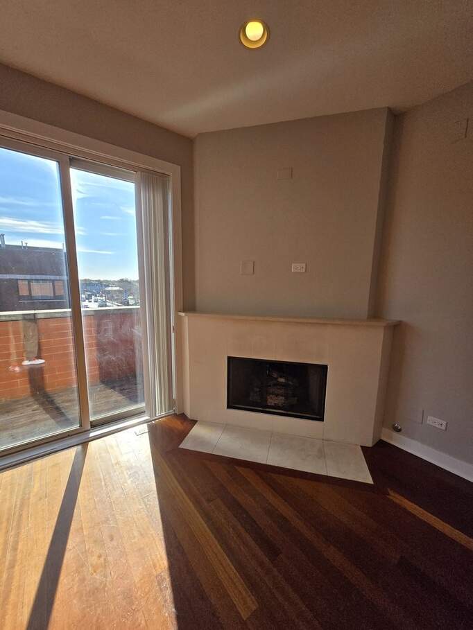 Private full-floor residence detail at Park Tower