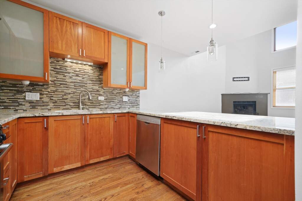 Designer kitchen and refined entertaining spaces