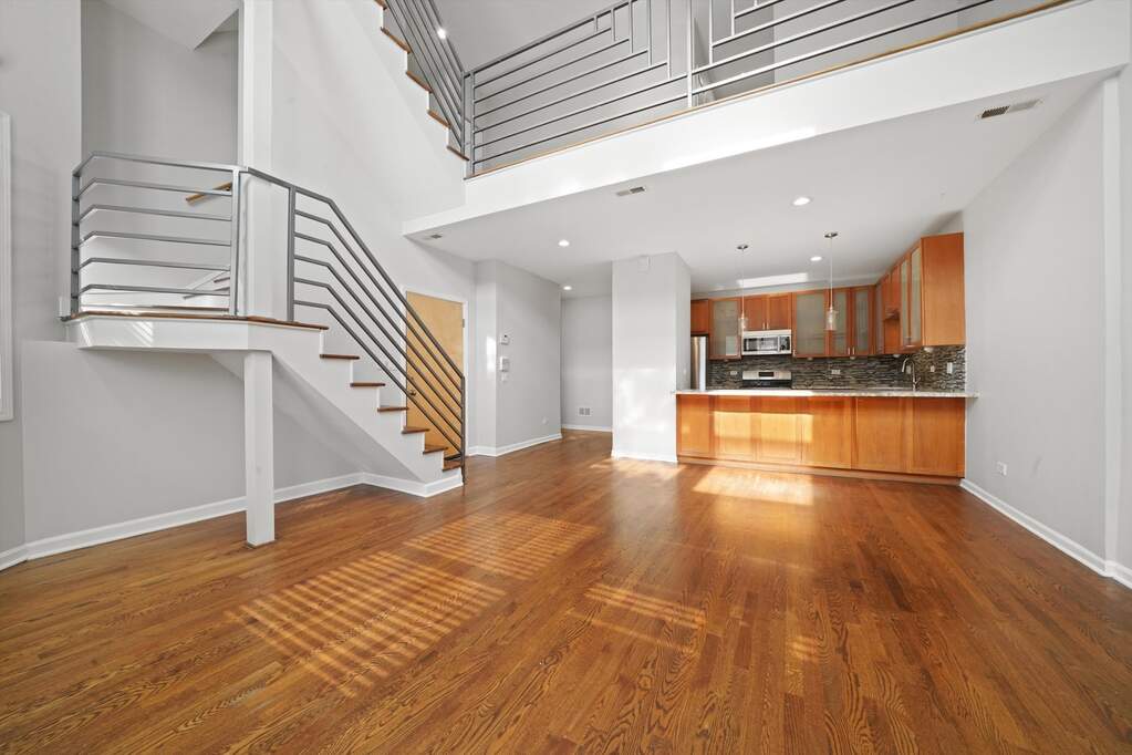 Luxury living space with panoramic Chicago views