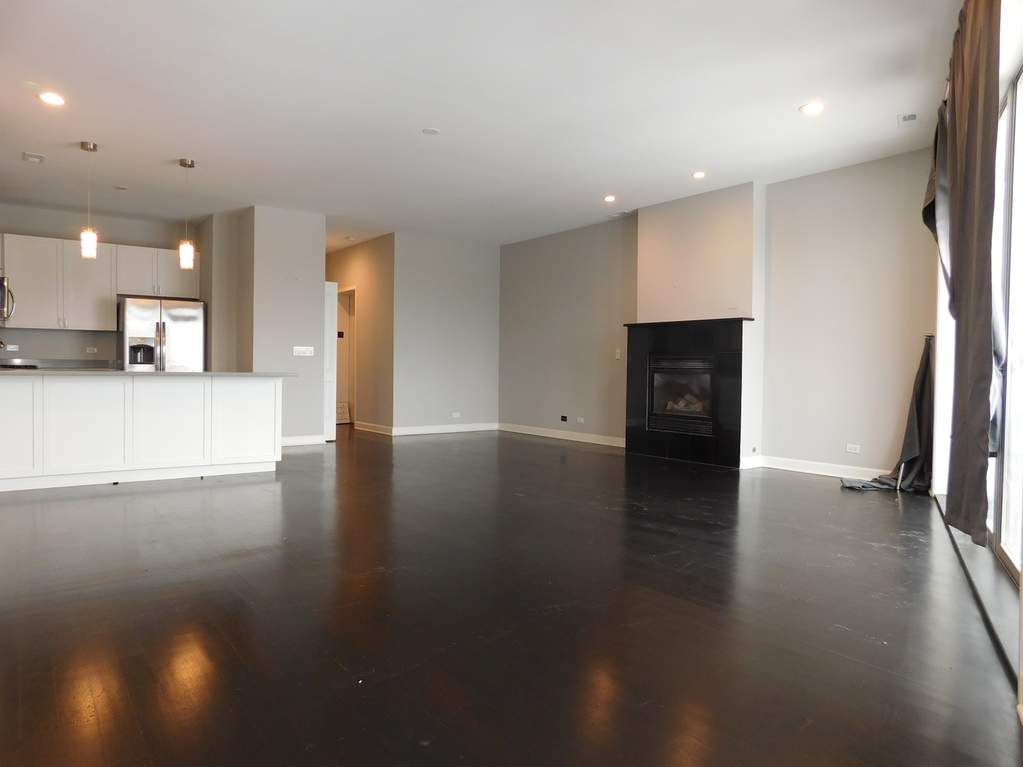 Private full-floor residence detail at Park Tower