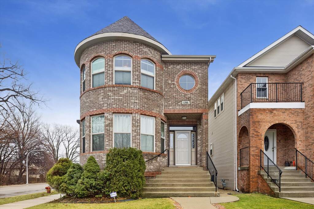 1301 W 106th Place property in Chicago