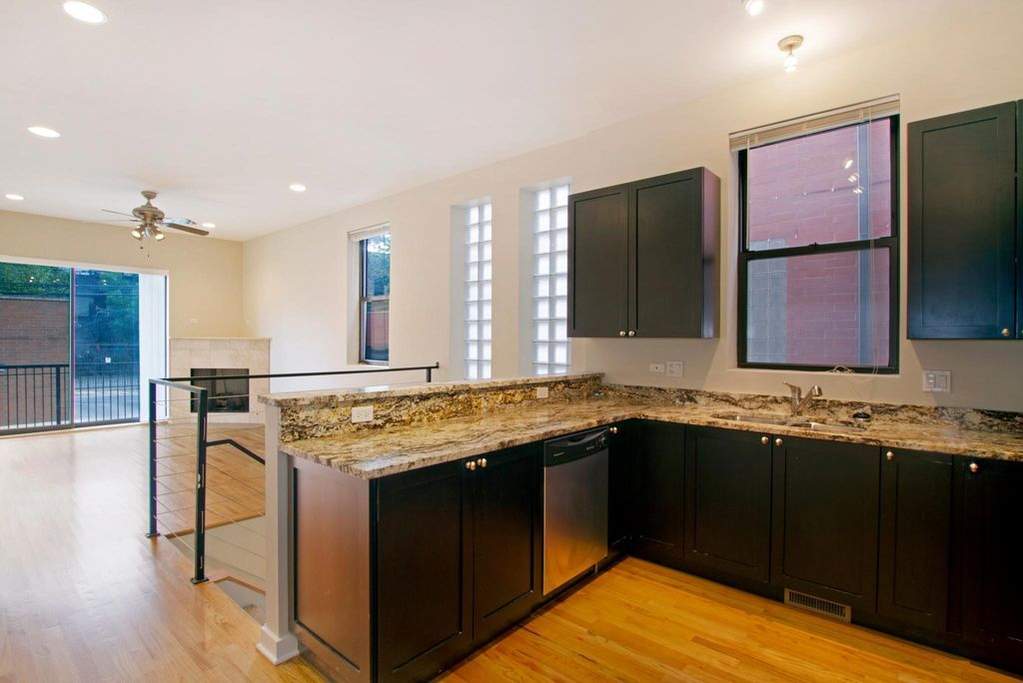 Luxury living space with panoramic Chicago views