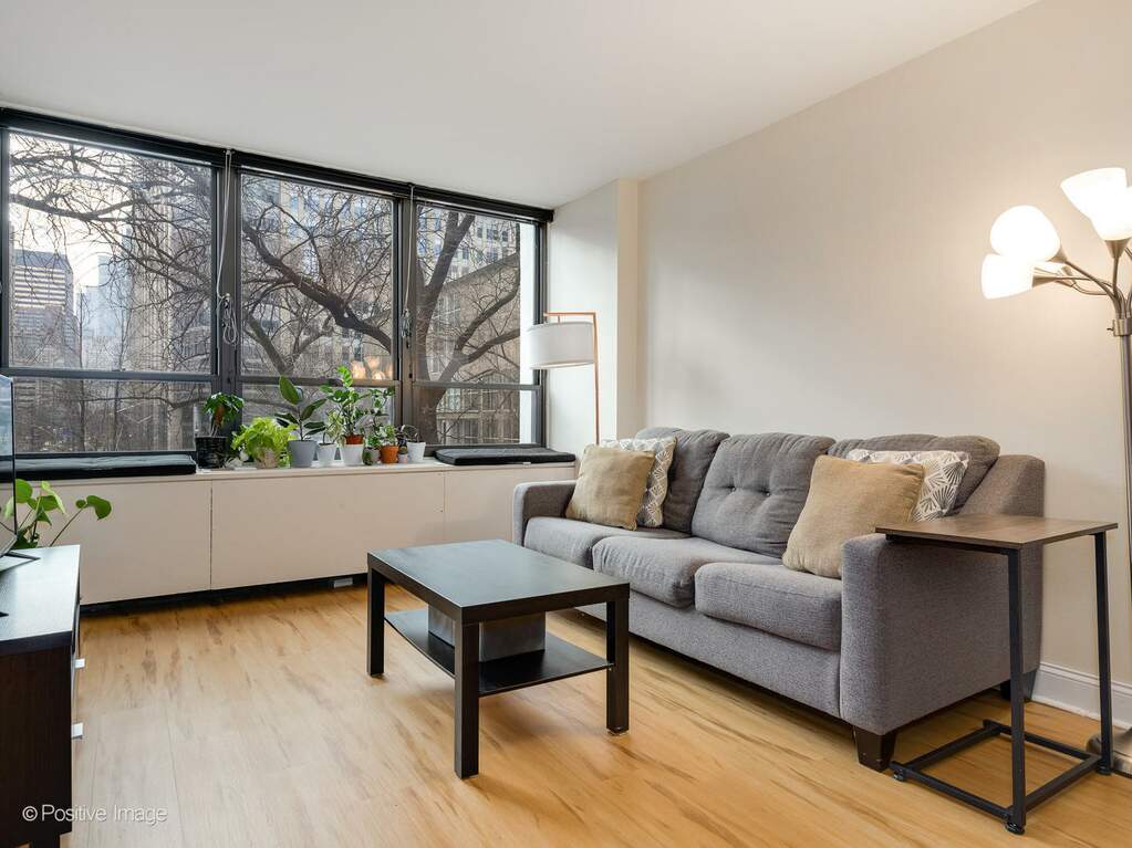 Private full-floor residence detail at Park Tower