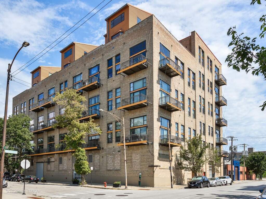 2545 S Dearborn Street #319 property in Chicago