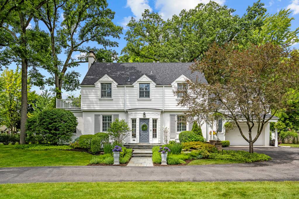 2530 Kenilworth Avenue property in Wilmette