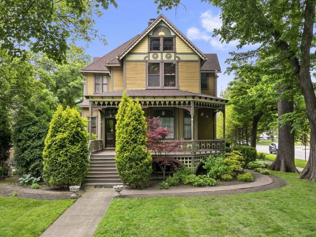 201 Wesley Avenue property in Oak Park