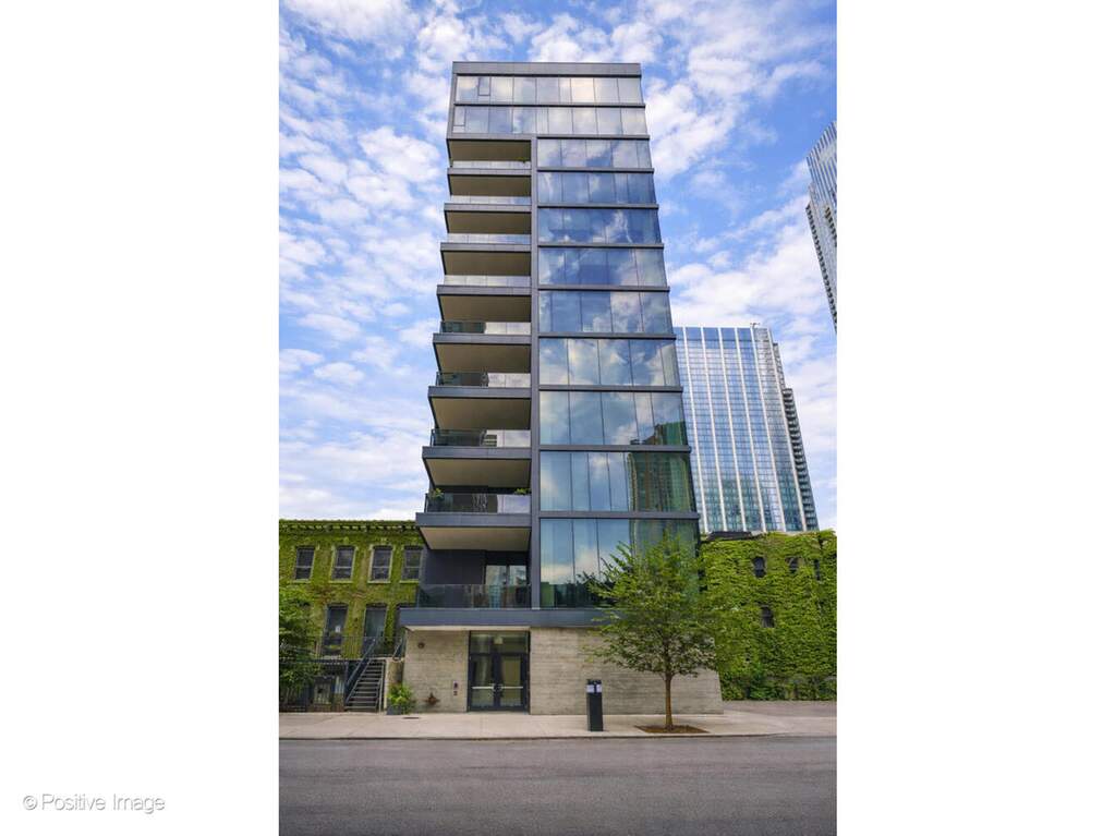 56 W Huron Street #5 property in Chicago