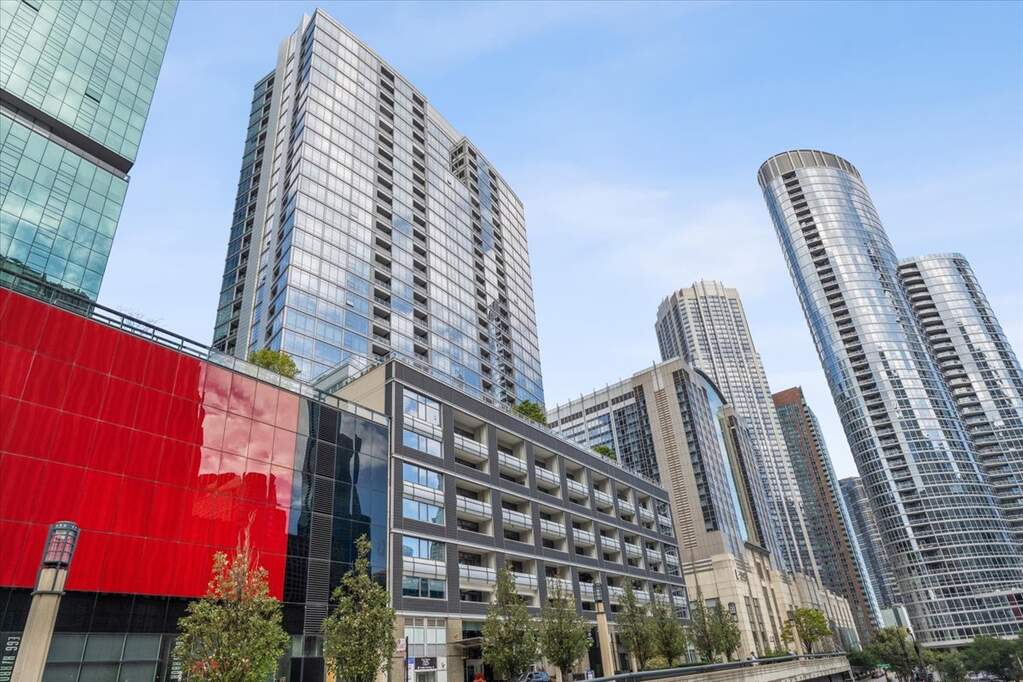 240 E Illinois Street #1605 property in Chicago