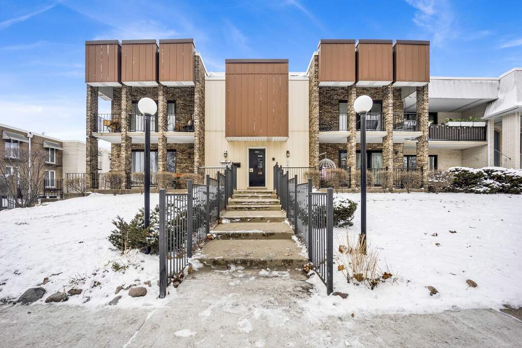 9804 S Karlov Avenue #D property in Oak Lawn