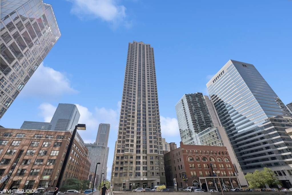 440 N Wabash Avenue #4409 property in Chicago