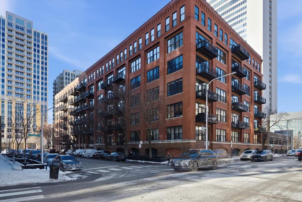 520 W Huron Street #314 property in Chicago