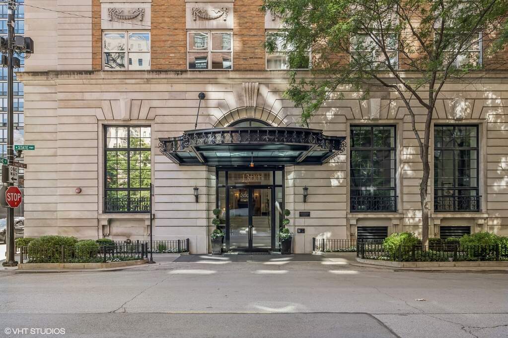 1300 N State Parkway #701 property in Chicago