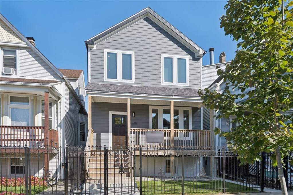 3621 N Richmond Street property in Chicago
