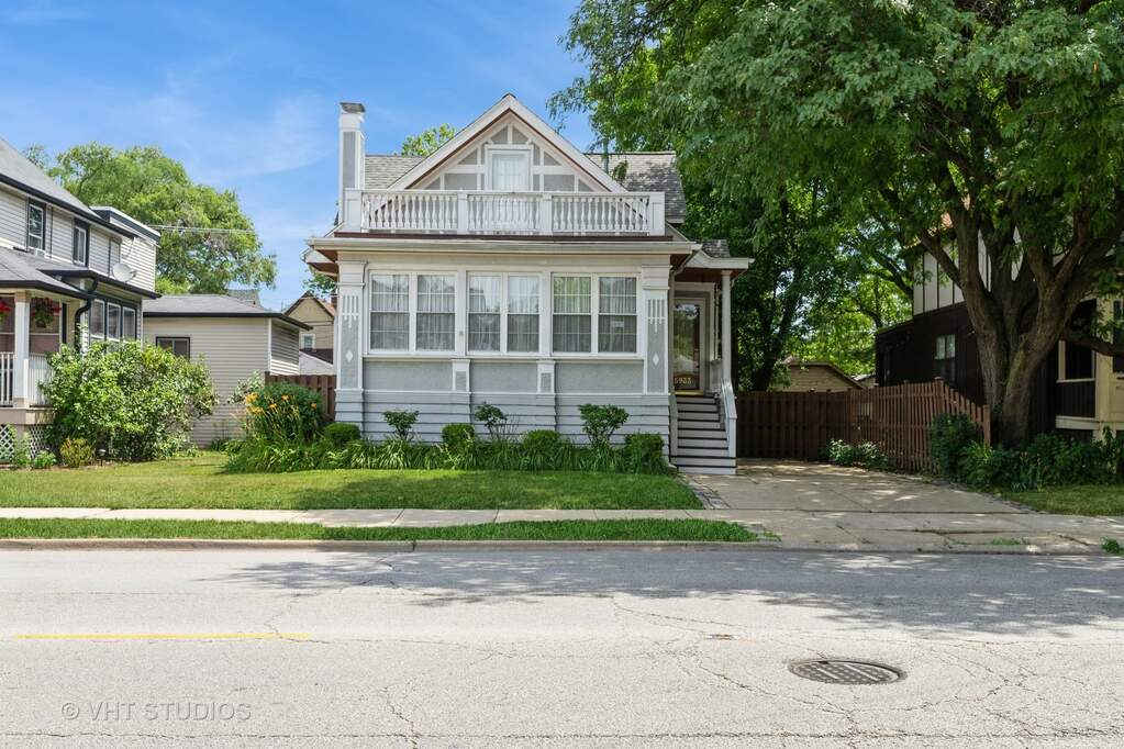 5933 N Harlem Avenue property in Chicago