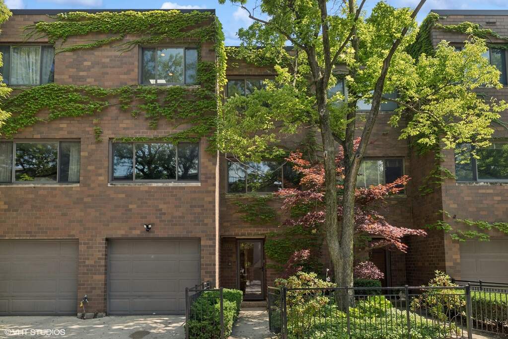 1713 N Vine Street property in Chicago