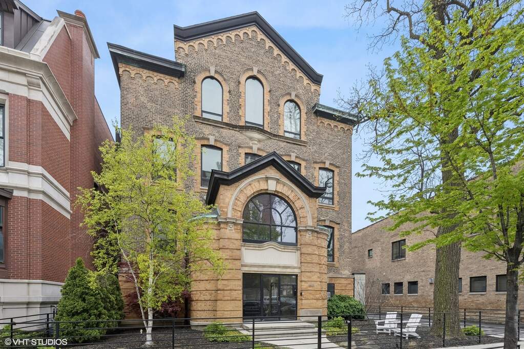 1849 N Hermitage Avenue #301 property in Chicago