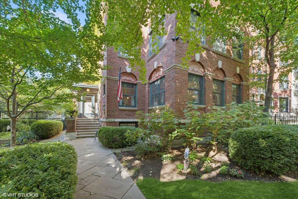 4616 N Magnolia Avenue property in Chicago