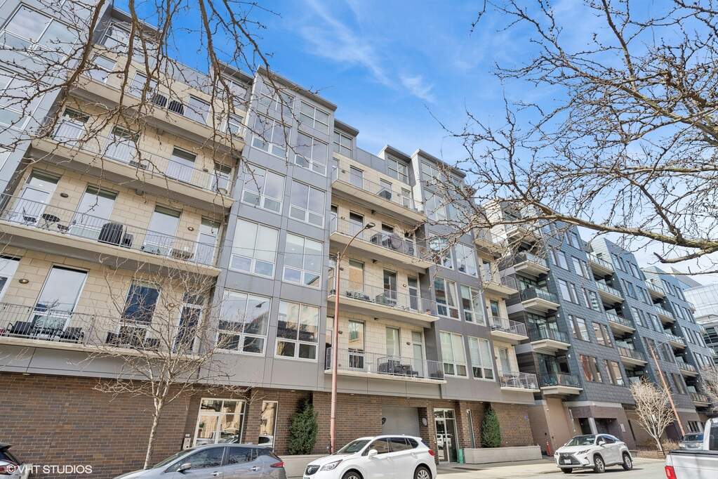 20 N Carpenter Street #PH-S property in Chicago