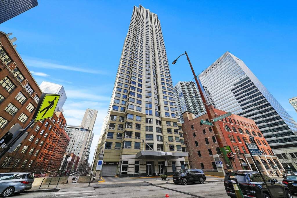440 N Wabash Avenue #3111 property in Chicago