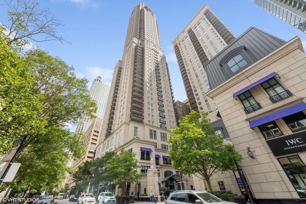 11 E Walton Street #3101 property in Chicago