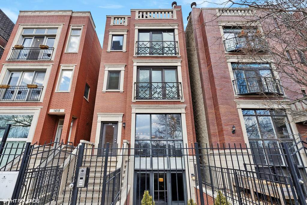1414 W Chestnut Street #1 property in Chicago