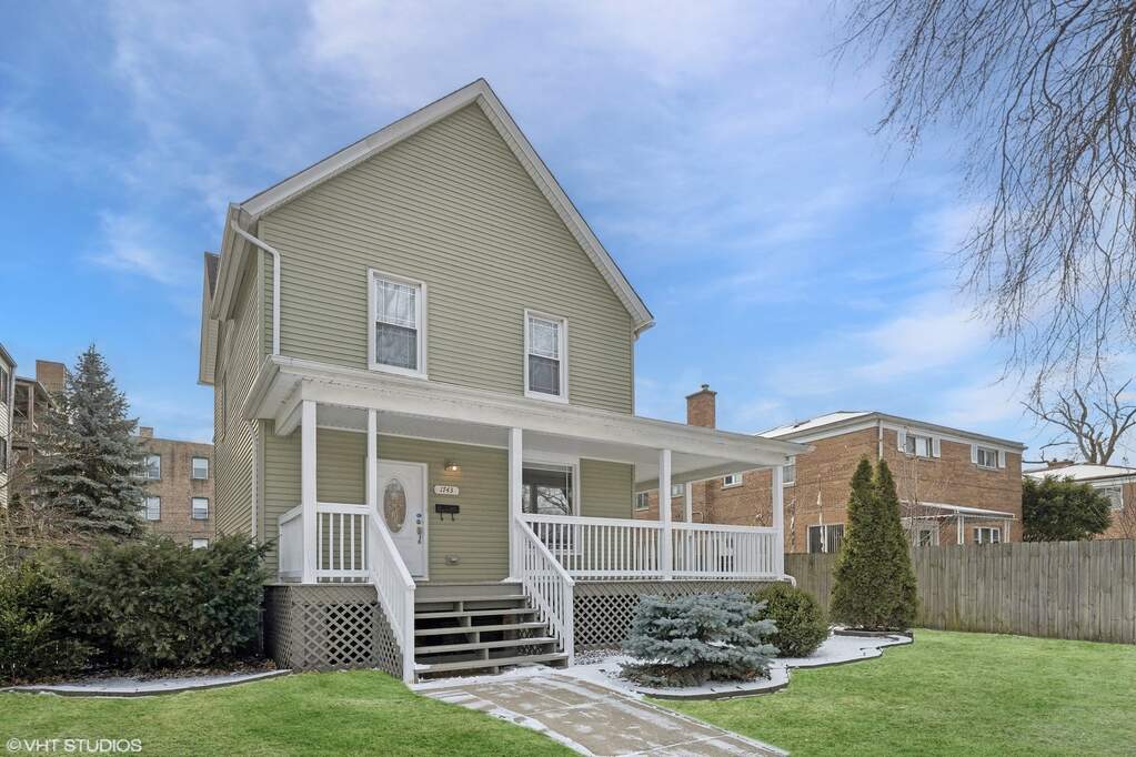 1743 W Chase Avenue property in Chicago