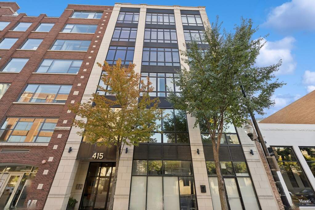 415 W Superior Street #500 property in Chicago