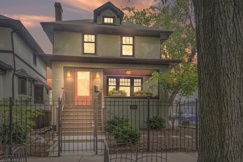 5537 N Magnolia Avenue property in Chicago