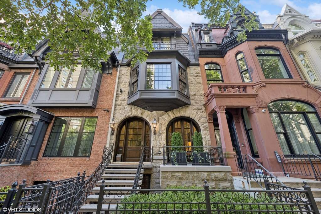 111 E Bellevue Place property in Chicago