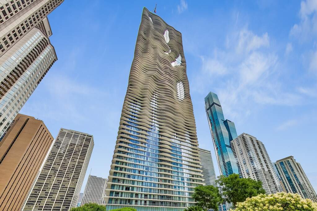 225 N Columbus Drive #7505 property in Chicago