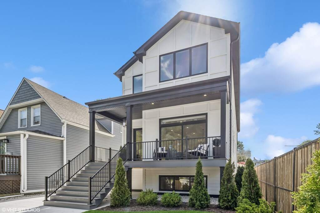 4118 N Lowell Avenue property in Chicago