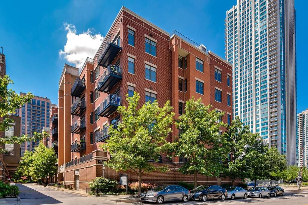 330 N Clinton Street #604 property in Chicago