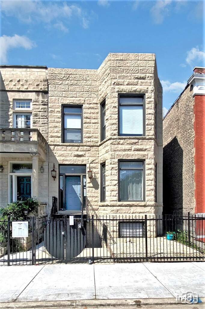 134 S Sacramento Boulevard #3 property in Chicago