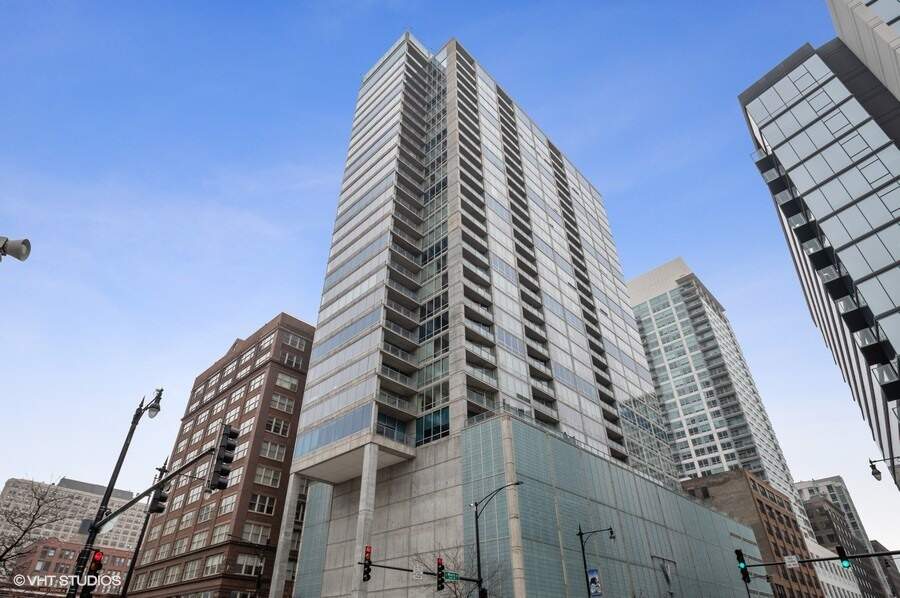 611 S Wells Street #2009 property in Chicago