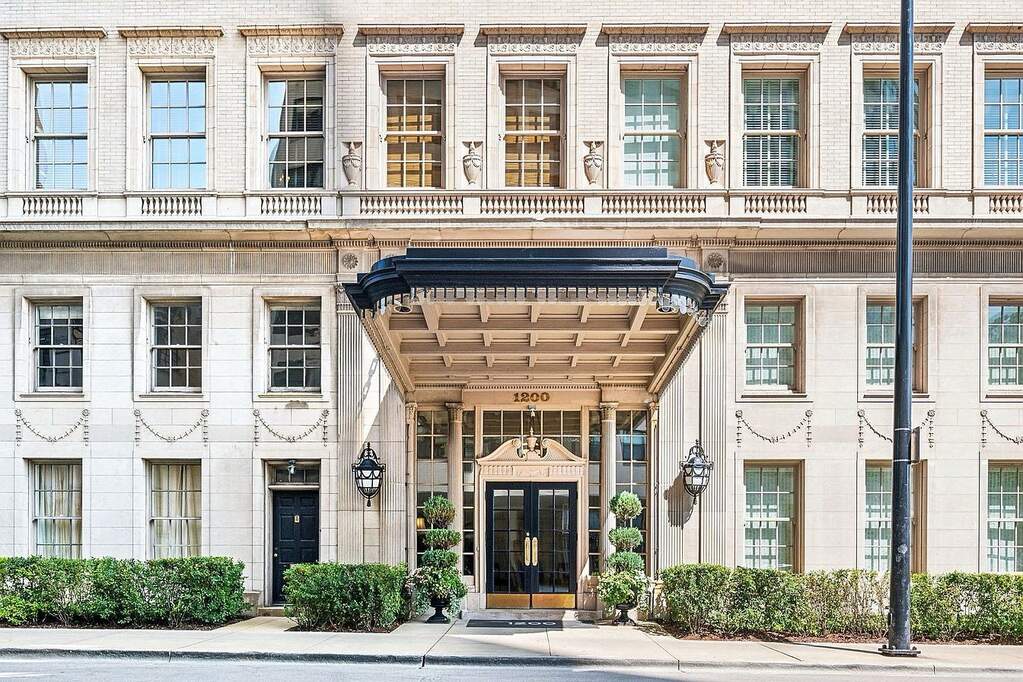 1200 N Lake Shore Drive #405 property in Chicago