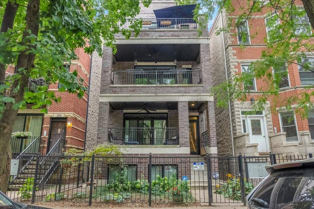 3228 N Seminary Avenue #3 property in Chicago
