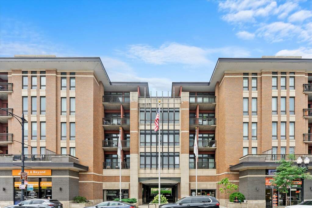 3450 S Halsted Street #304 property in Chicago