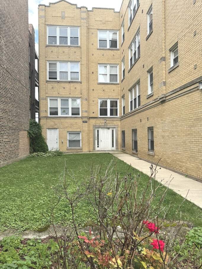 2809 W Washington Boulevard #203 property in Chicago