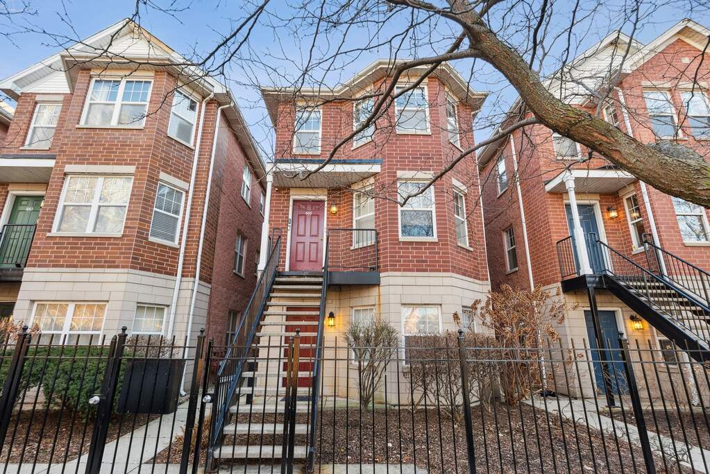 645 W Elm Street #C property in Chicago