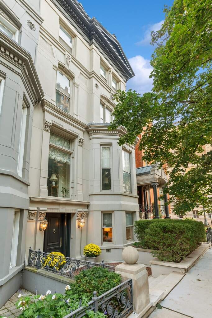 1405 N Dearborn Street property in Chicago