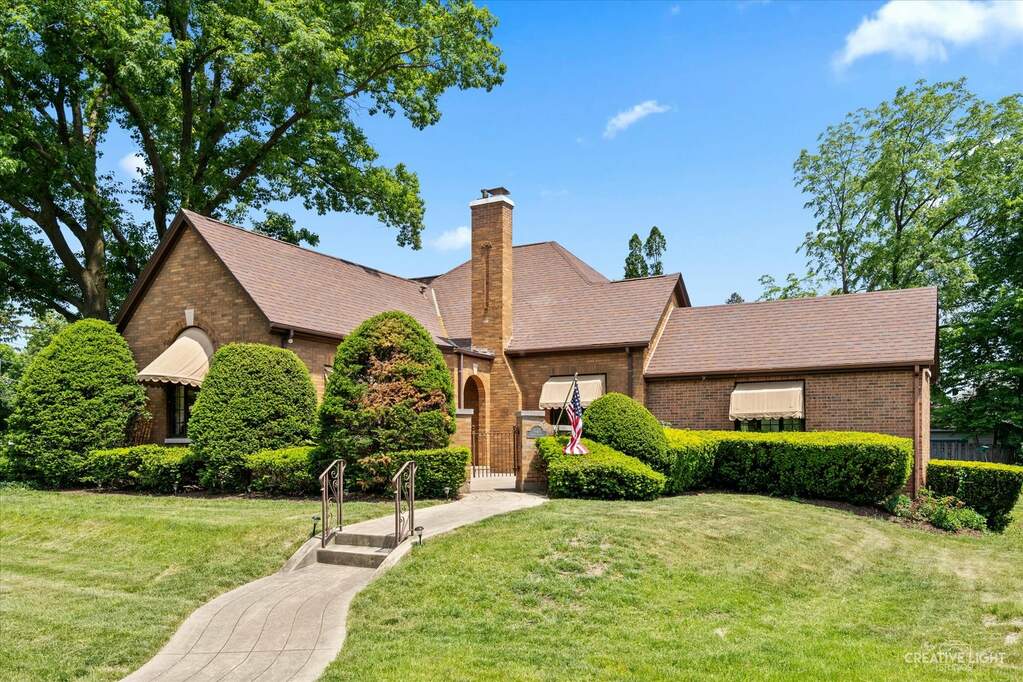 1125 Cedar Avenue property in Elgin