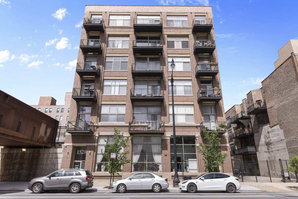 1528 S Wabash Avenue #208 property in Chicago