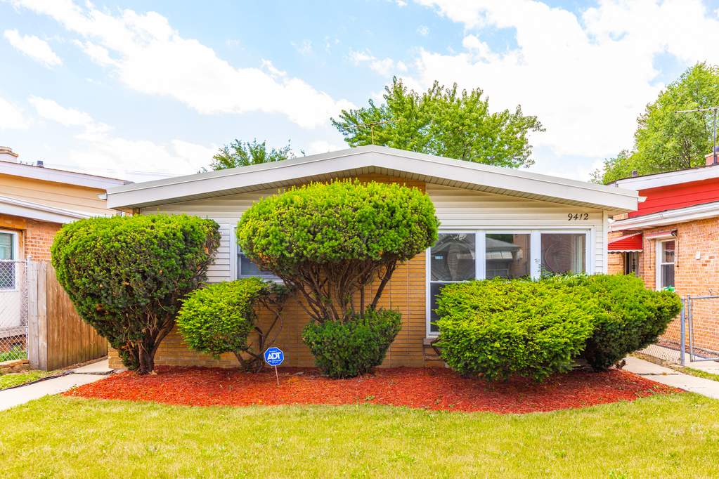 9412 S Parnell Avenue property in Chicago