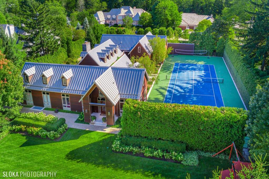 111 Woodley Road property in Winnetka