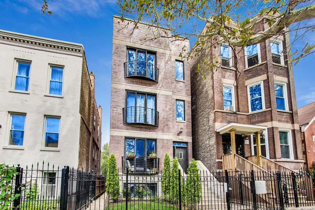 2642 W Cortez Street #3 property in Chicago
