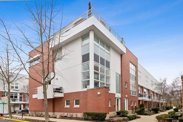 2928 N Wood Street #A property in Chicago