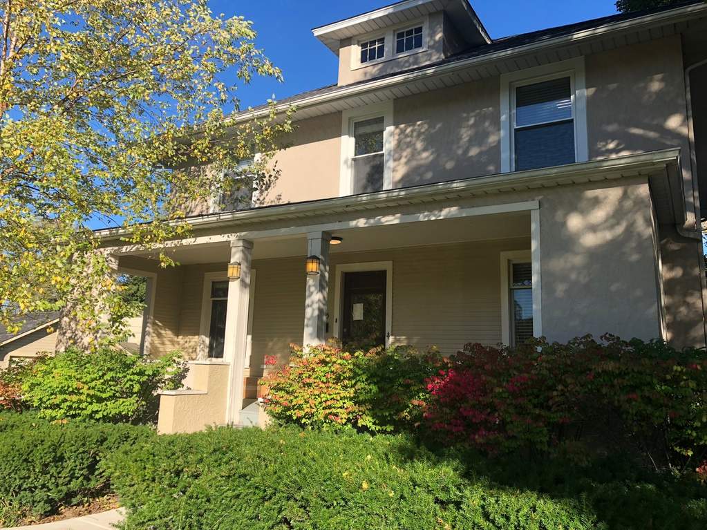 1155 Green Bay Road property in Glencoe