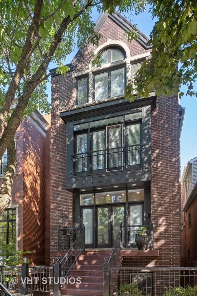 1637 N Dayton Street property in Chicago