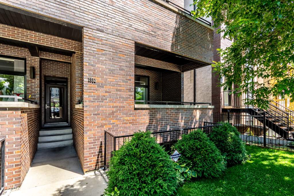 1332 W Hubbard Street #1E property in Chicago